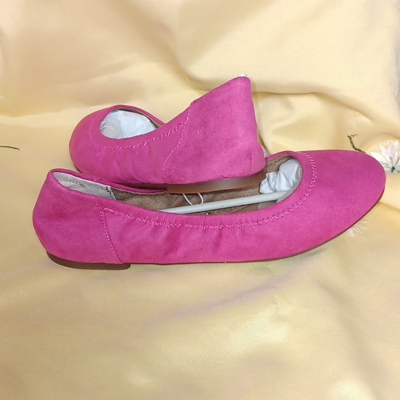 Women's Ballet Flat Bright Pink 7.5 USA 38.5 EUR Brand New - Picture 4 of 8